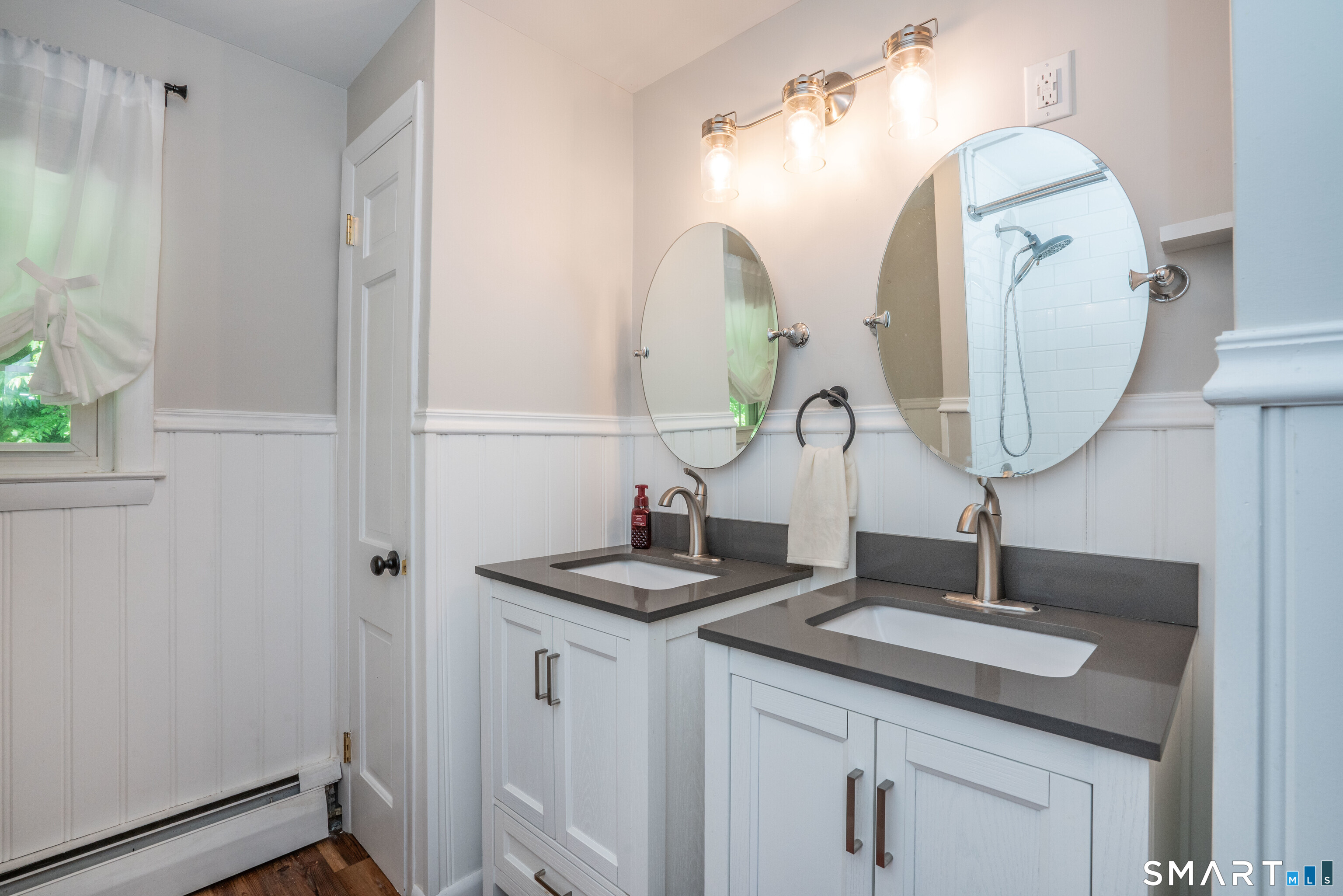 521 Shuttle Meadow Avenue New Britain CT 06052
