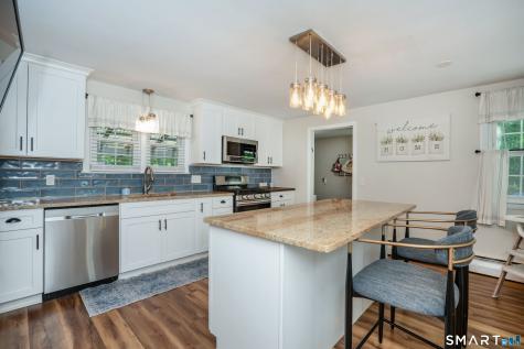 521 Shuttle Meadow Avenue New Britain CT 06052