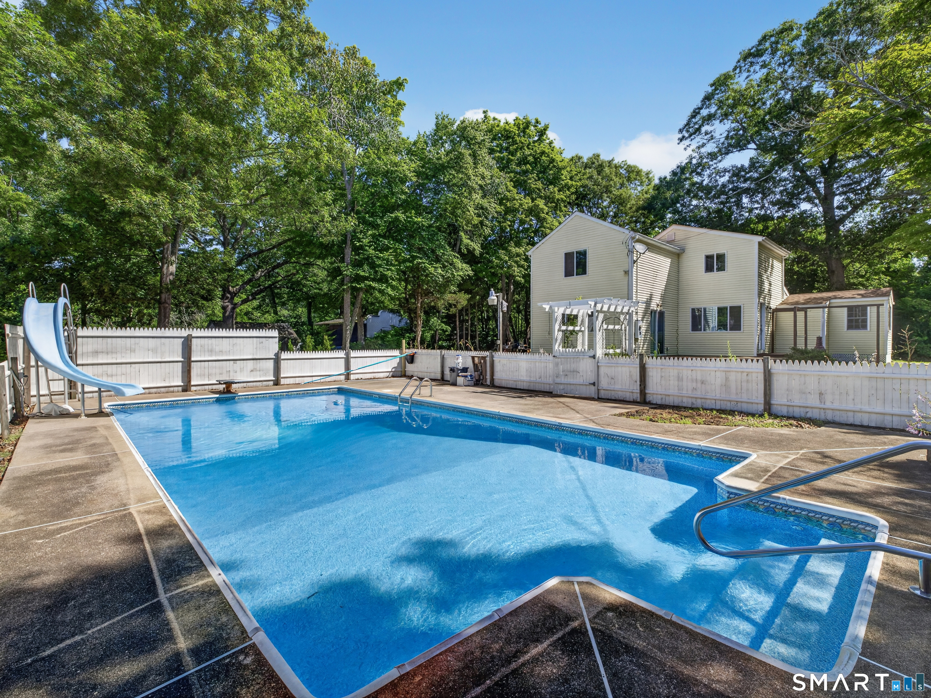 149 Liberty Street Clinton CT 06413