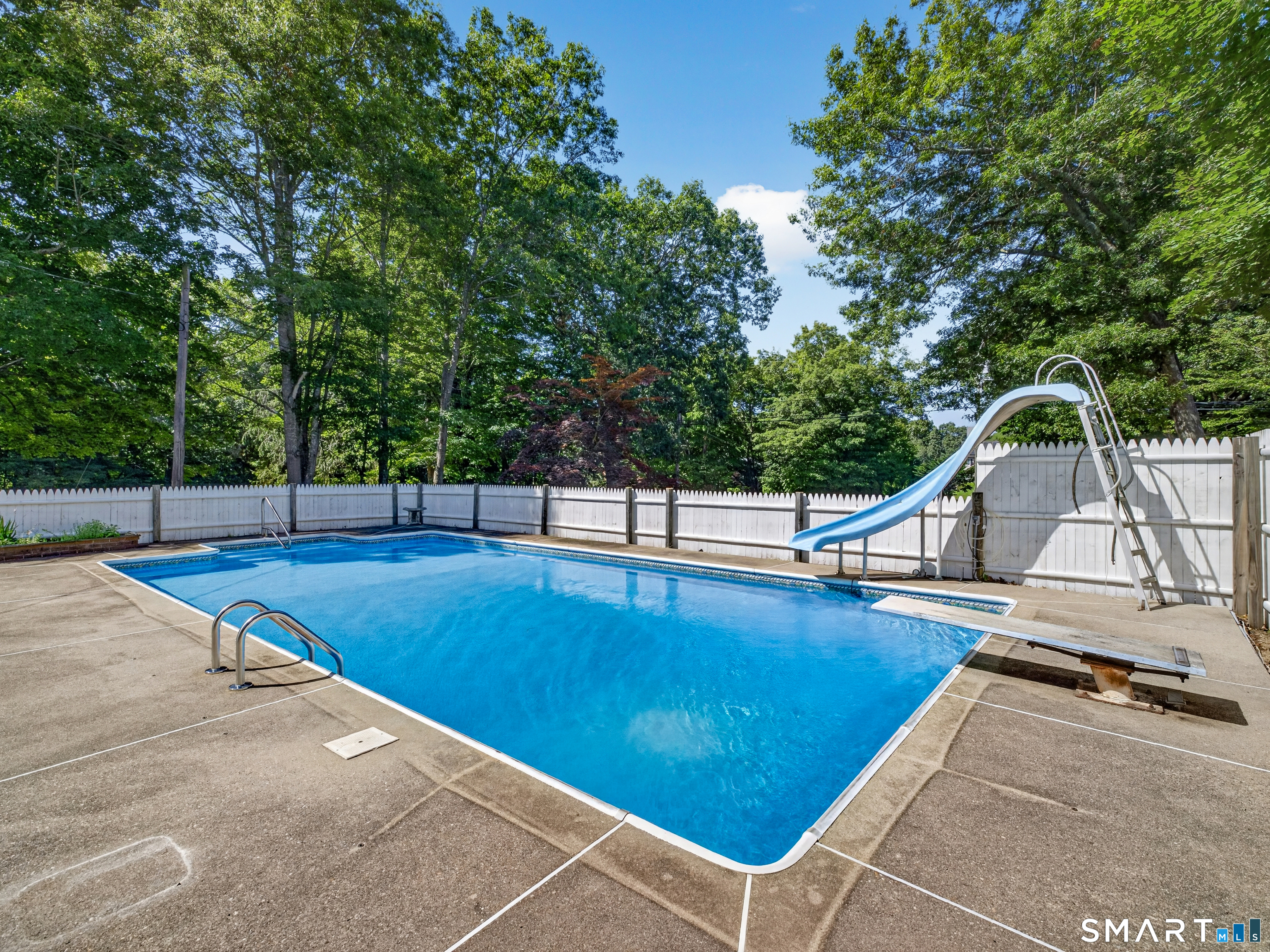 149 Liberty St Street Clinton CT 06413