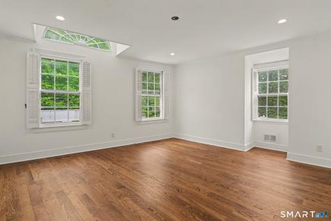 530 Roxbury Road Stamford CT 06902