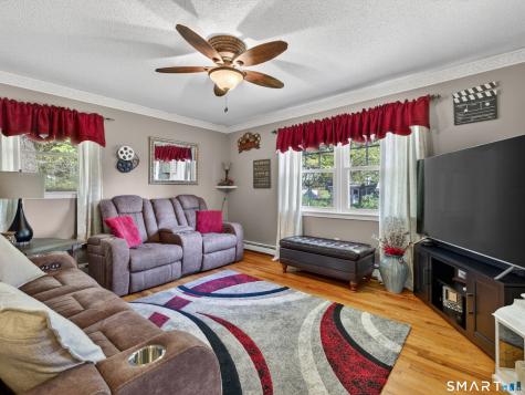 19 Power House Road Montville CT 06382