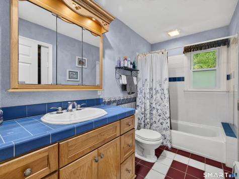 19 Power House Road Montville CT 06382