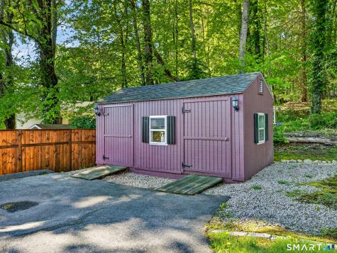 19 Power House Road Montville CT 06382