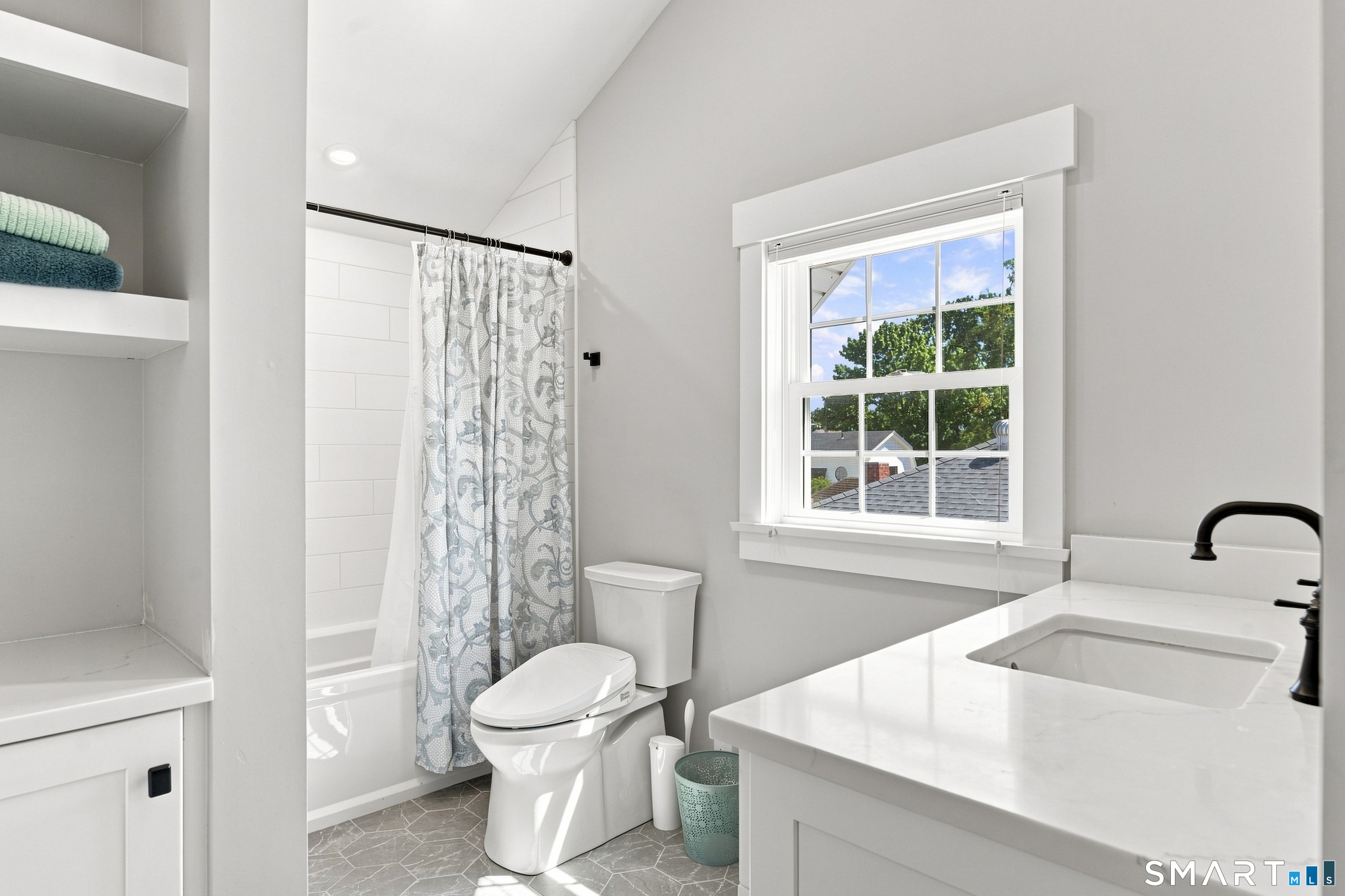 99 East Wharf Road Madison CT 06443