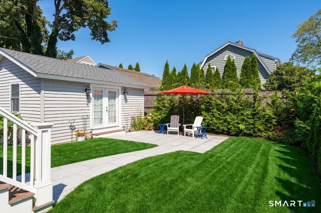 99 East Wharf Road Madison CT 06443