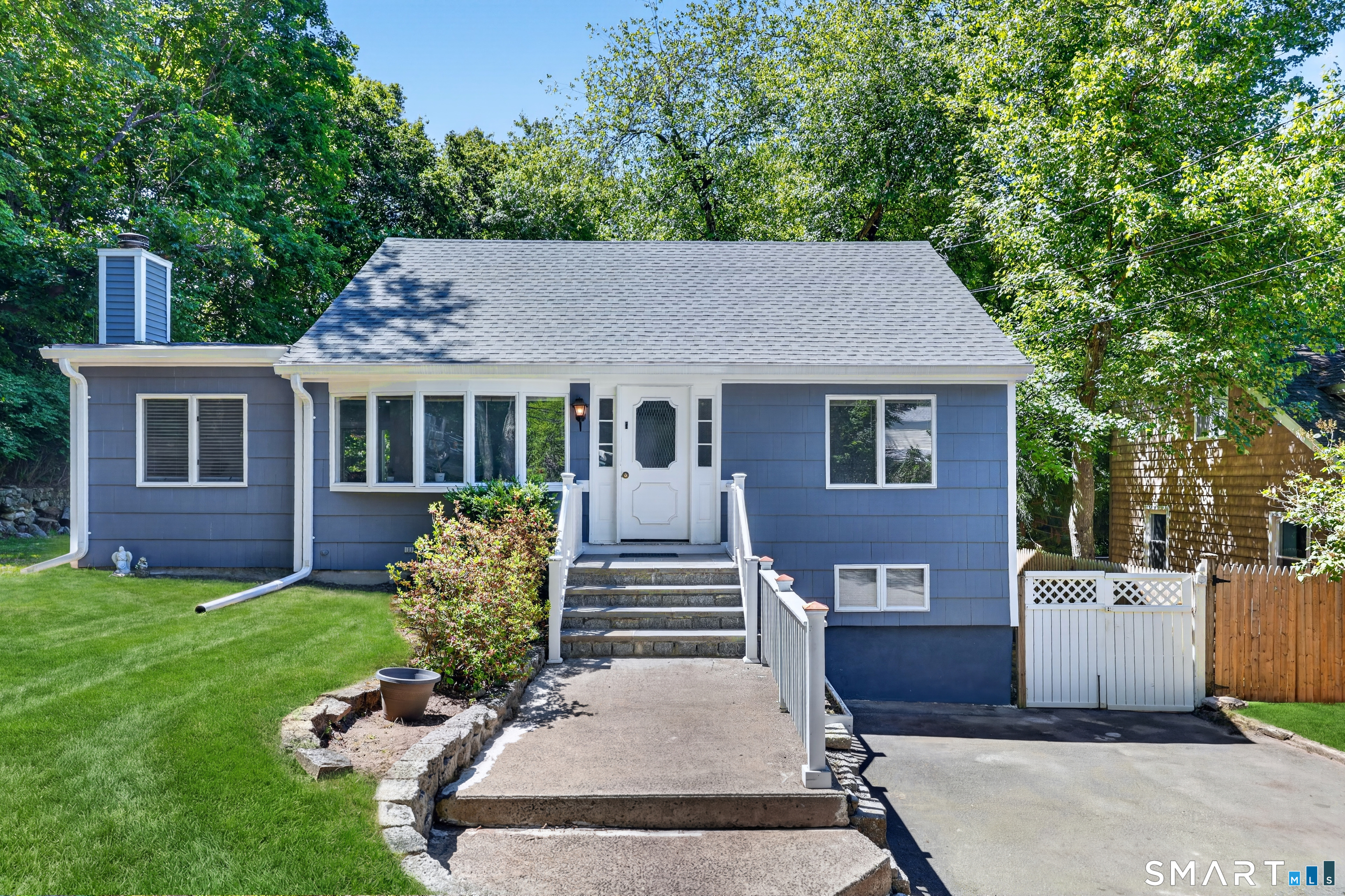 40 Sleepy Hollow Lane Stamford CT 06907