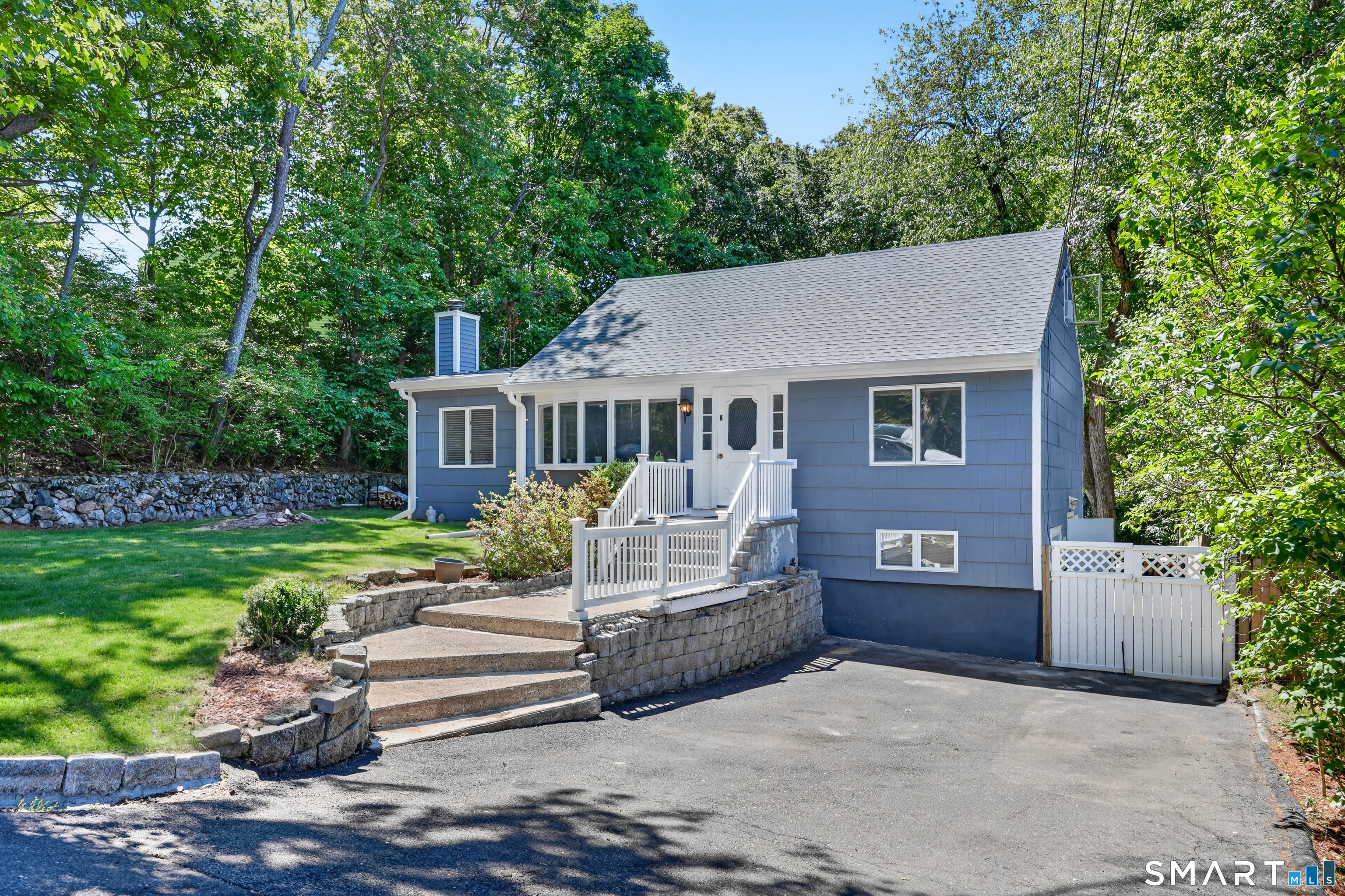 40 Sleepy Hollow Lane Stamford CT 06907
