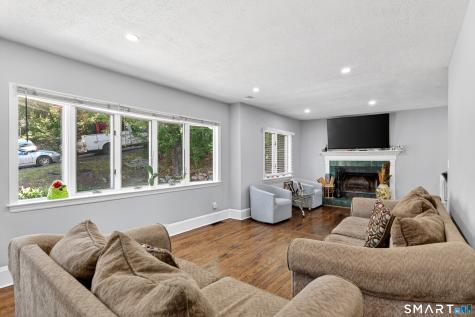 40 Sleepy Hollow Lane Stamford CT 06907