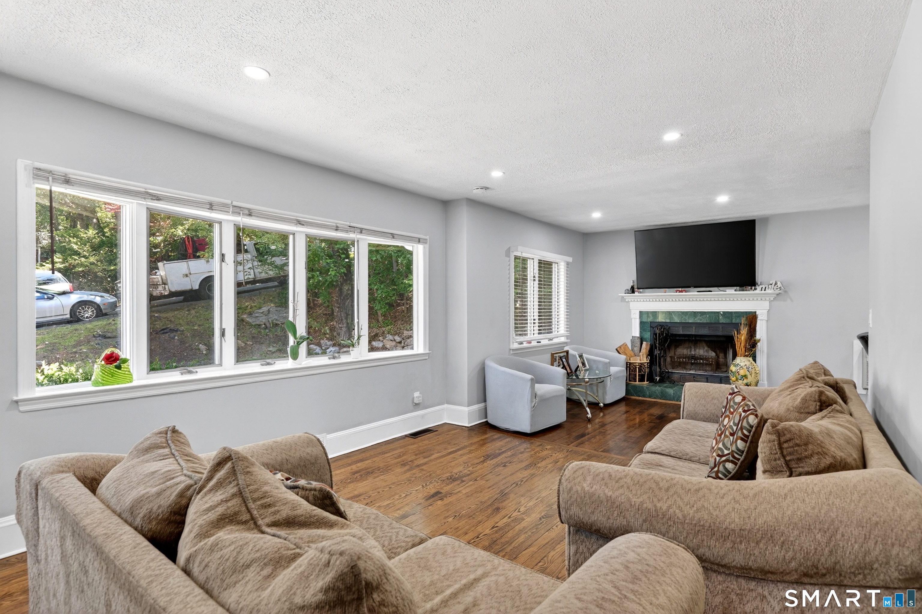 40 Sleepy Hollow Lane Stamford CT 06907