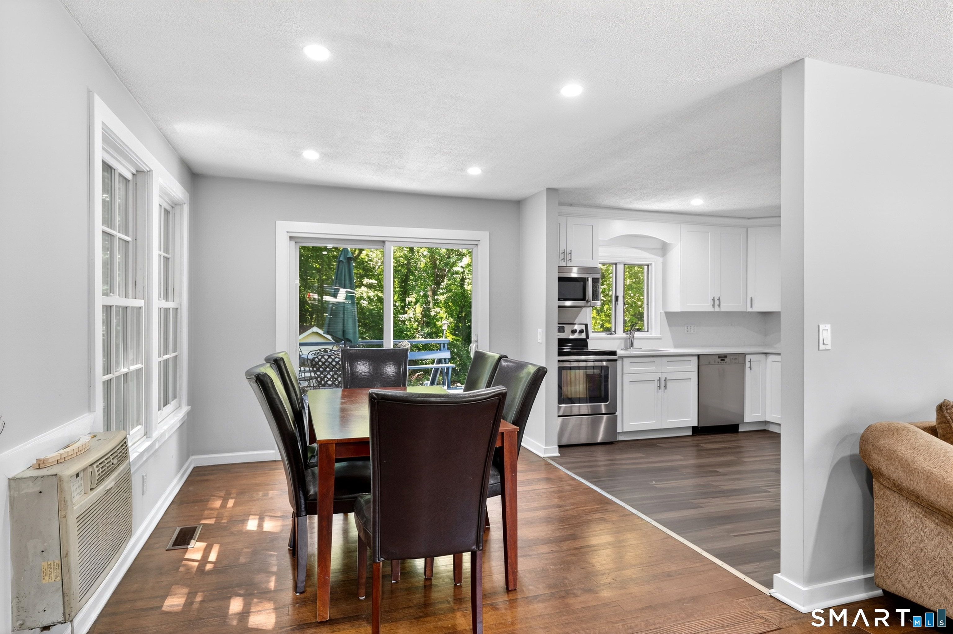 40 Sleepy Hollow Lane Stamford CT 06907