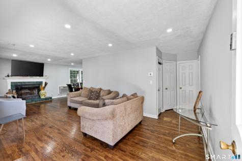 40 Sleepy Hollow Lane Stamford CT 06907