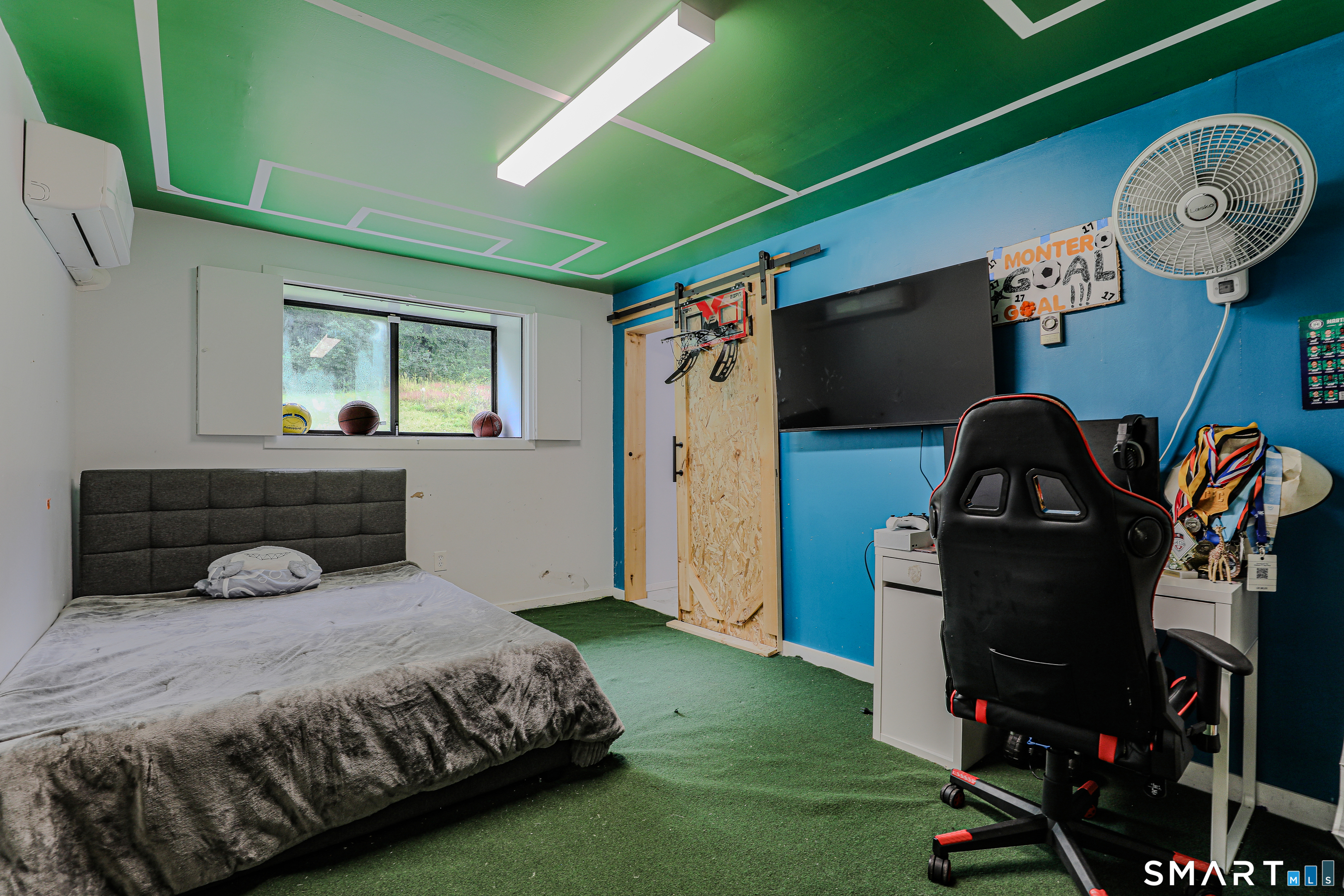 54 Baxter Street Tolland CT 06084