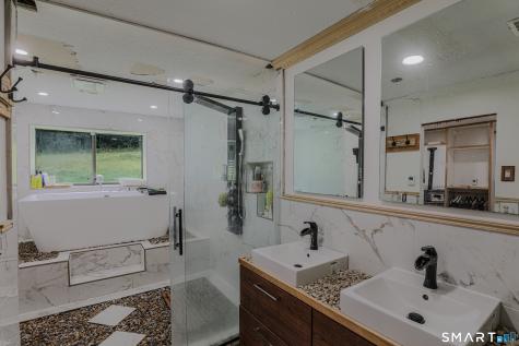54 Baxter Street Tolland CT 06084