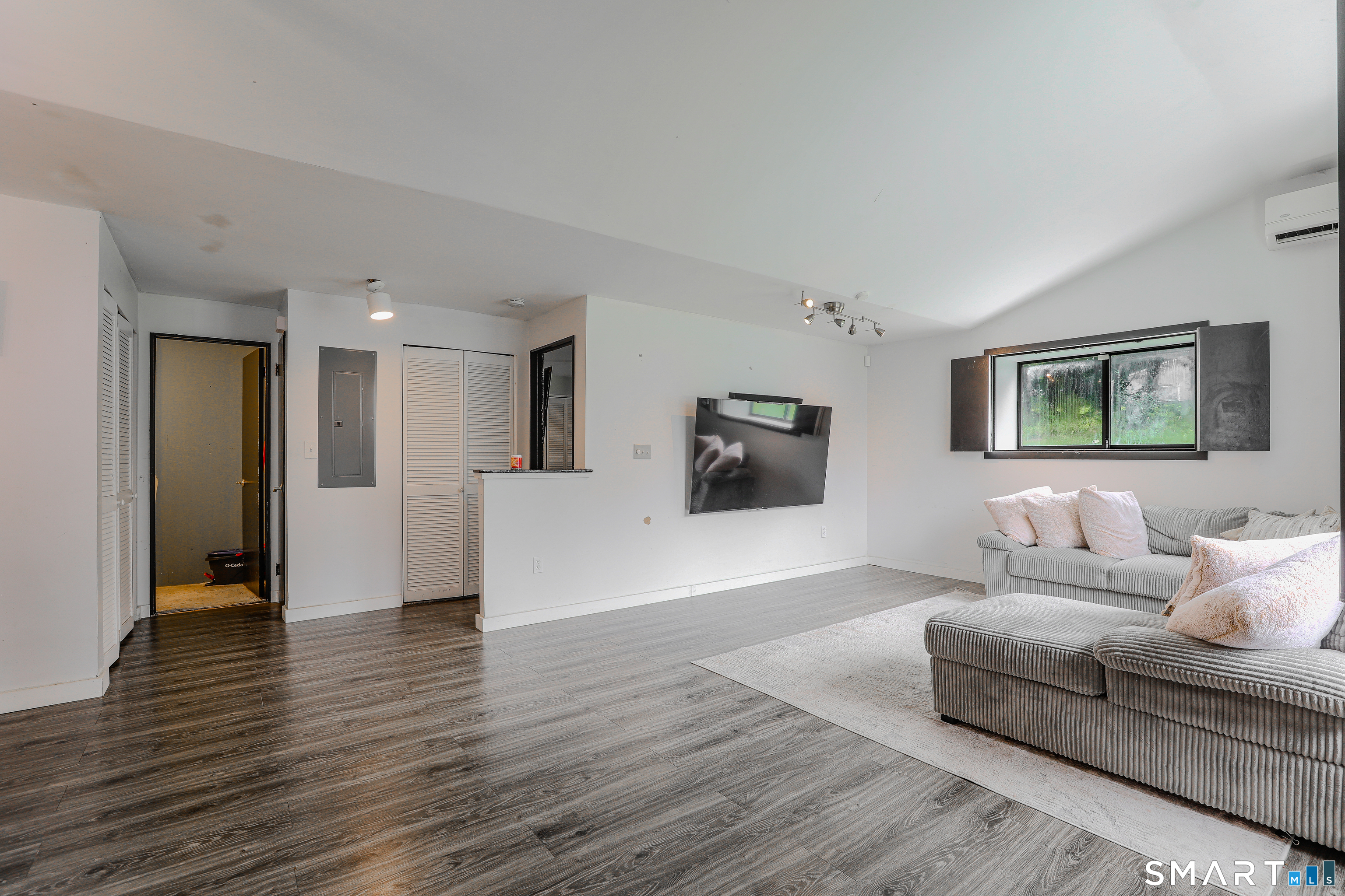 54 Baxter Street Tolland CT 06084
