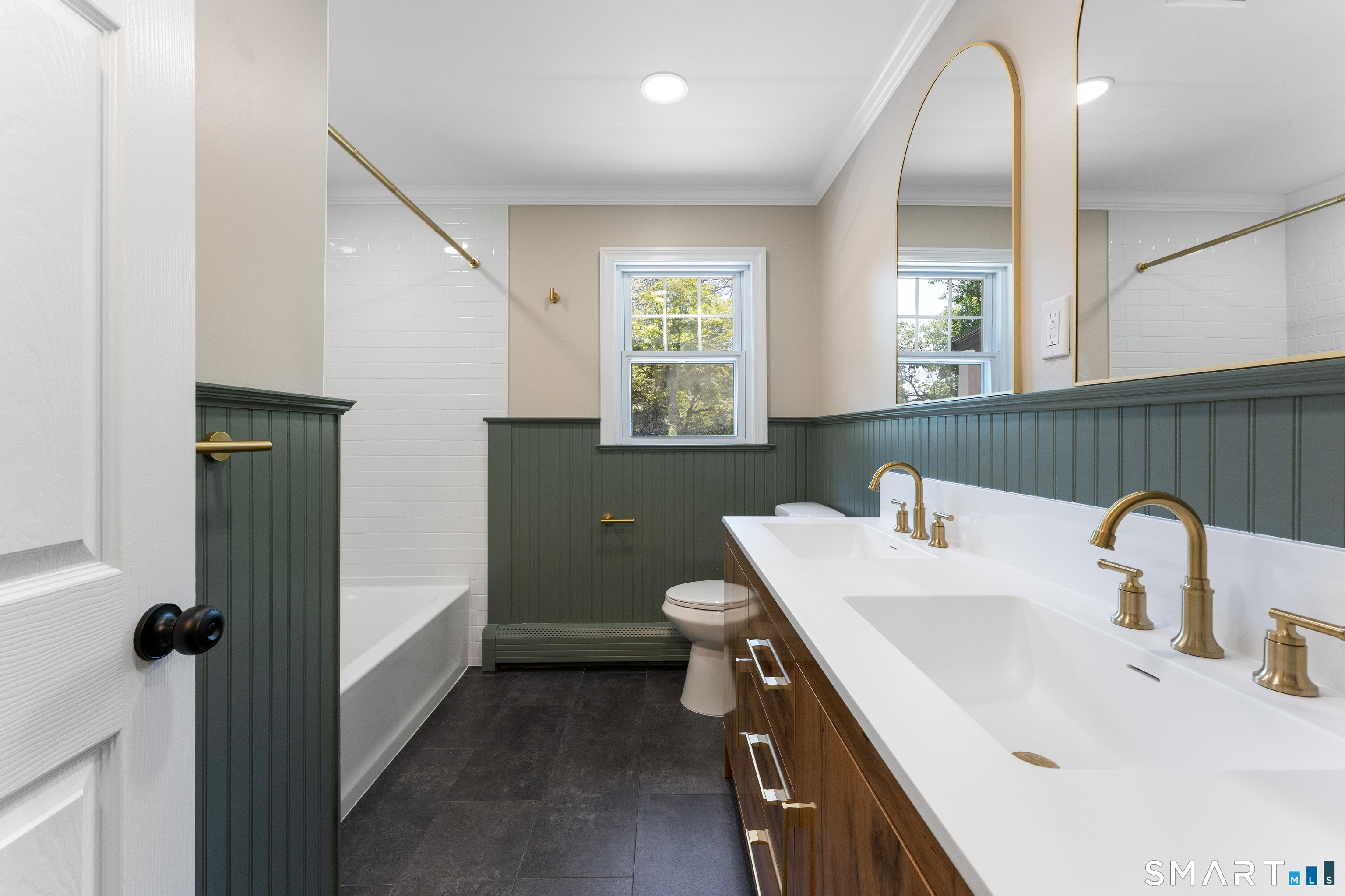 16 Gilbert Hill Road North Haven CT 06473