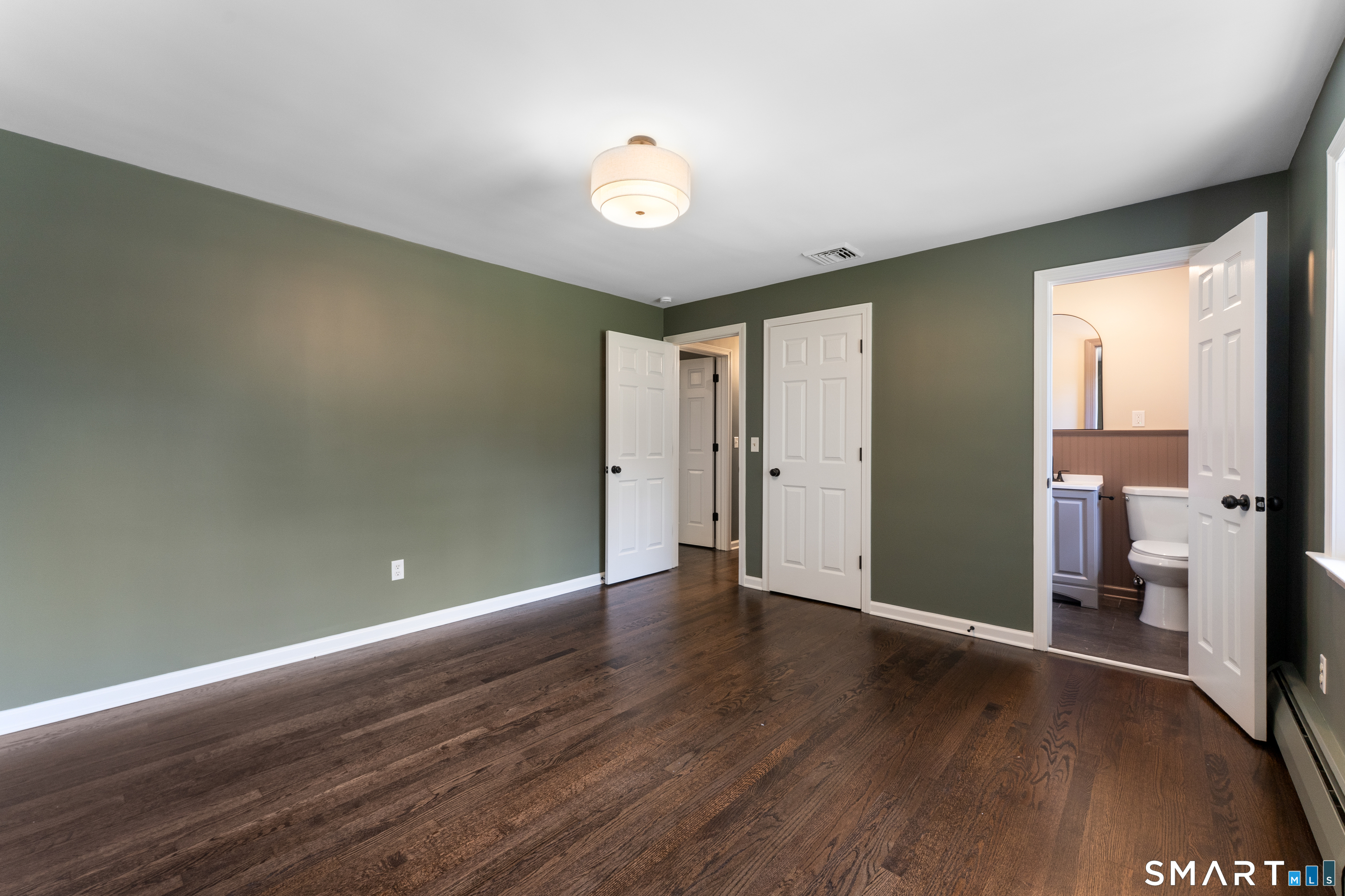 16 Gilbert Hill Road North Haven CT 06473