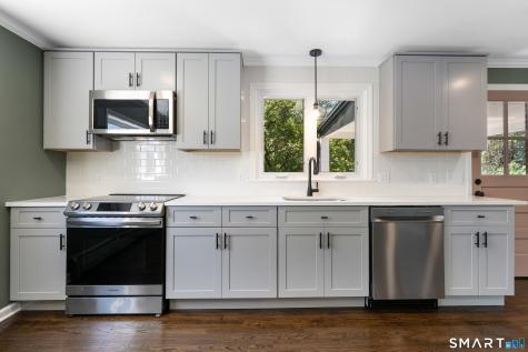 16 Gilbert Hill Road North Haven CT 06473