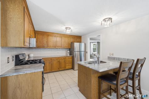 32 Braeside Crescent Manchester CT 06040