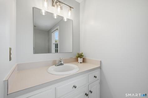 32 Braeside Crescent Manchester CT 06040
