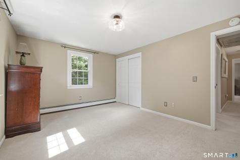 32 Braeside Crescent Manchester CT 06040