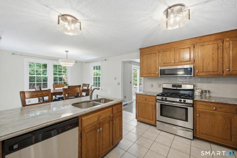 32 Braeside Crescent Manchester CT 06040