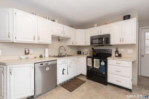 156 Lone Oak Drive New Milford CT 06776