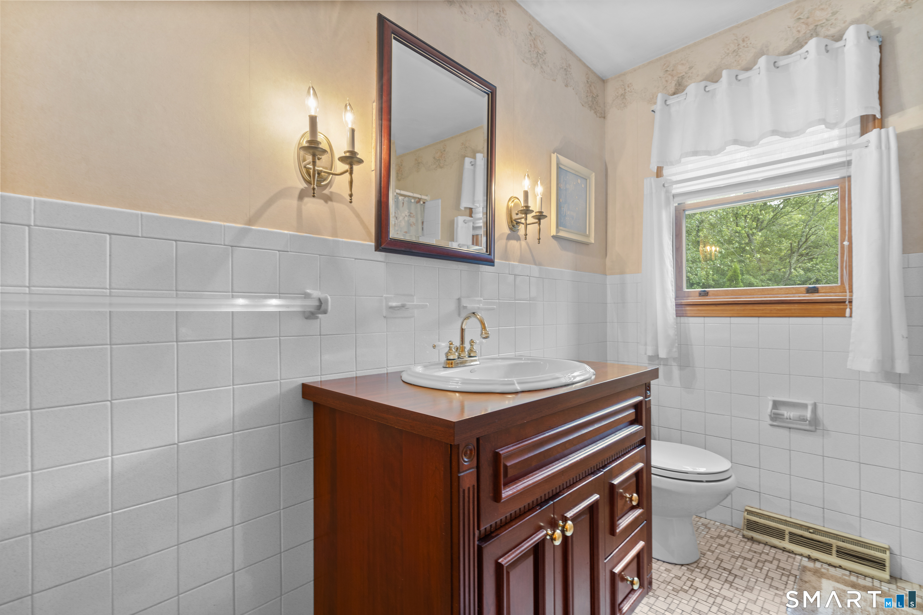 1 Sachem Drive North Haven CT 06473