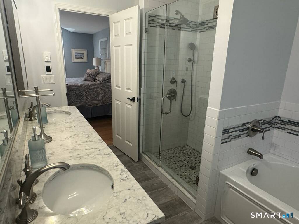 76 Laurelwood Drive East Lyme CT 06357