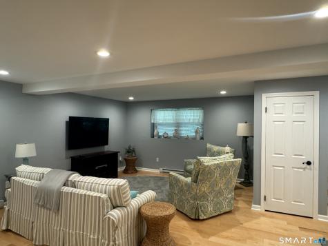 76 Laurelwood Drive East Lyme CT 06357