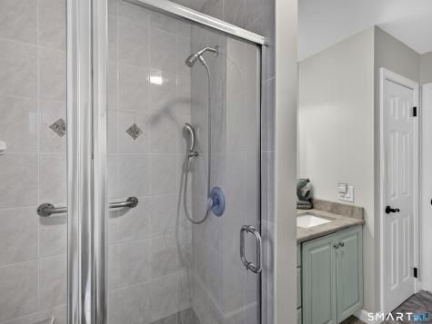 76 Laurelwood Drive East Lyme CT 06357