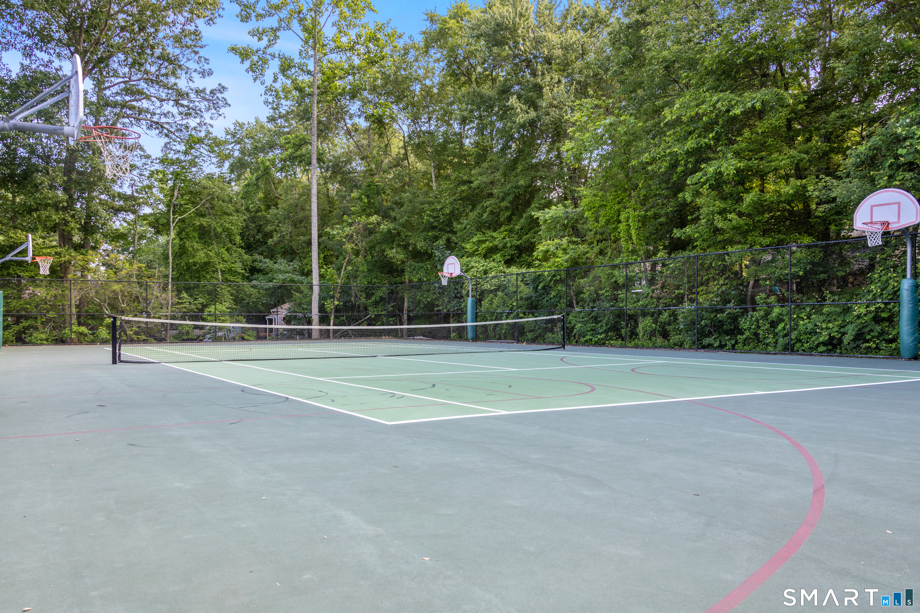 76 Laurelwood Drive East Lyme CT 06357