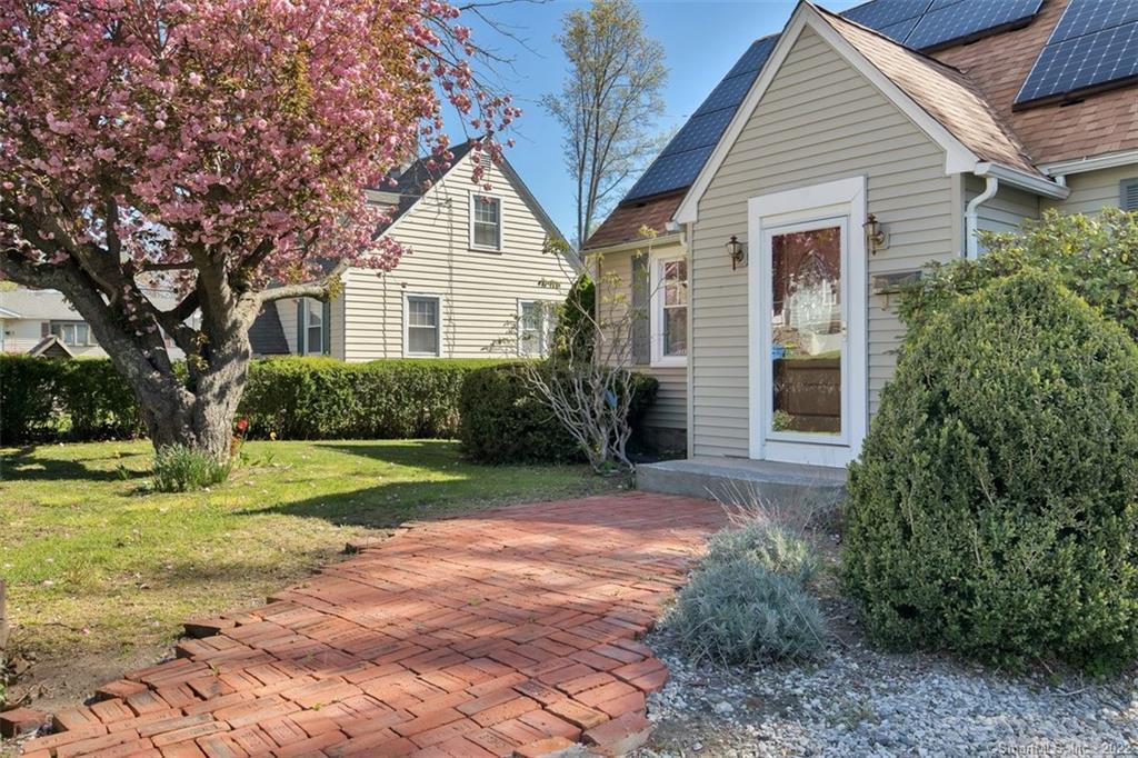 196 Newbury Street Waterbury CT 06705