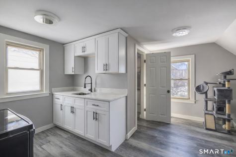 33 Merriman Street Bristol CT 06010