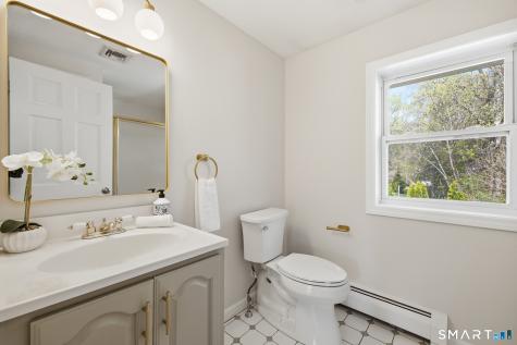 93 Daniel Road Hamden CT 06518