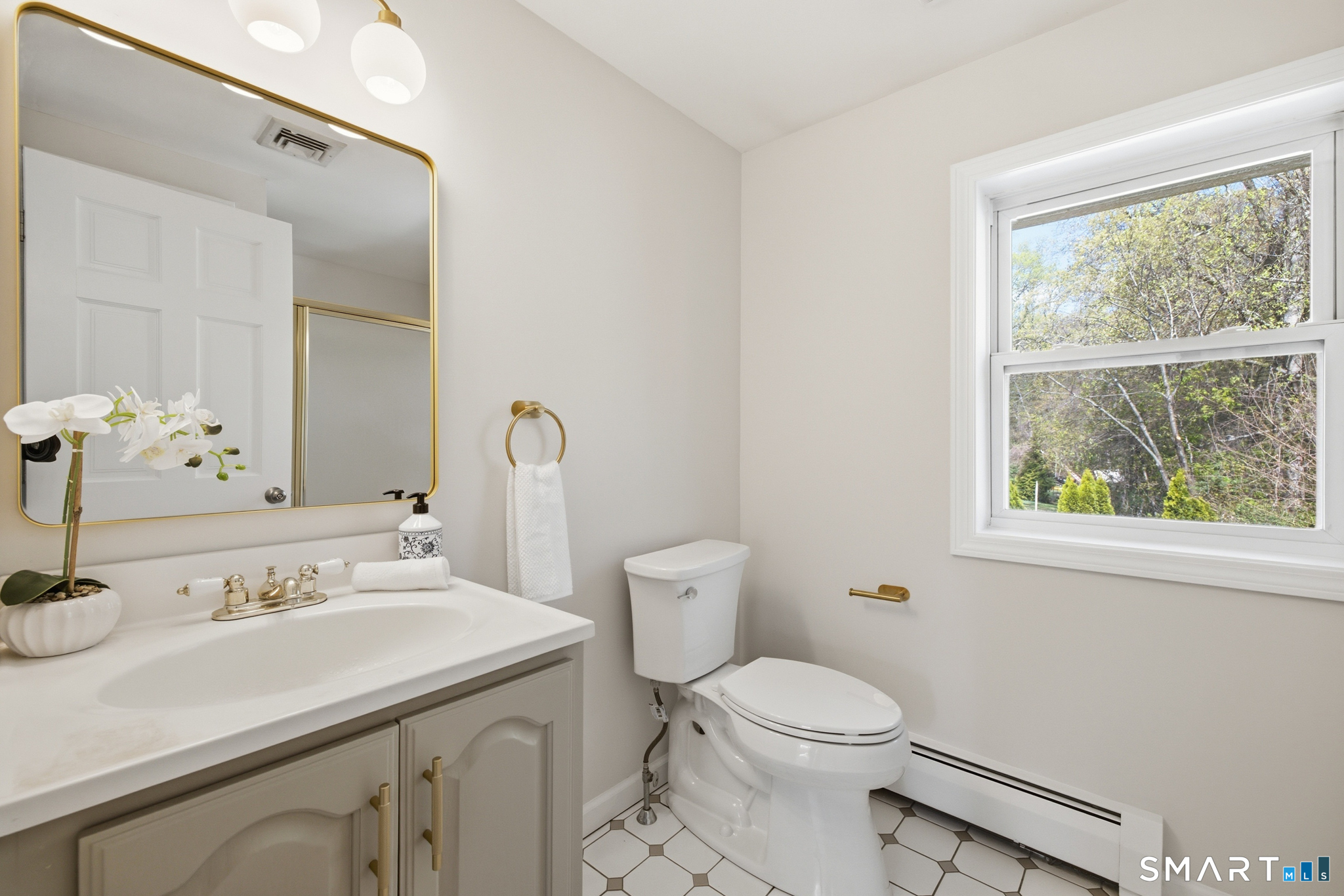 93 Daniel Road Hamden CT 06518