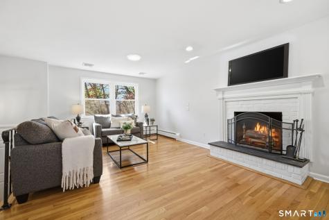 93 Daniel Road Hamden CT 06518