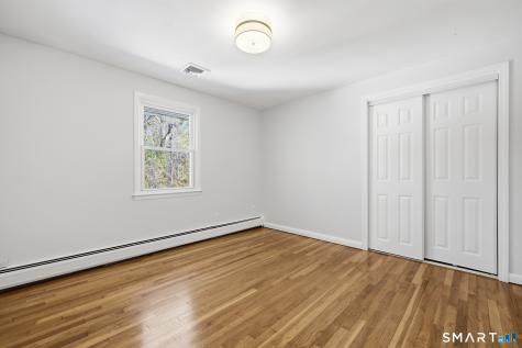 93 Daniel Road Hamden CT 06518