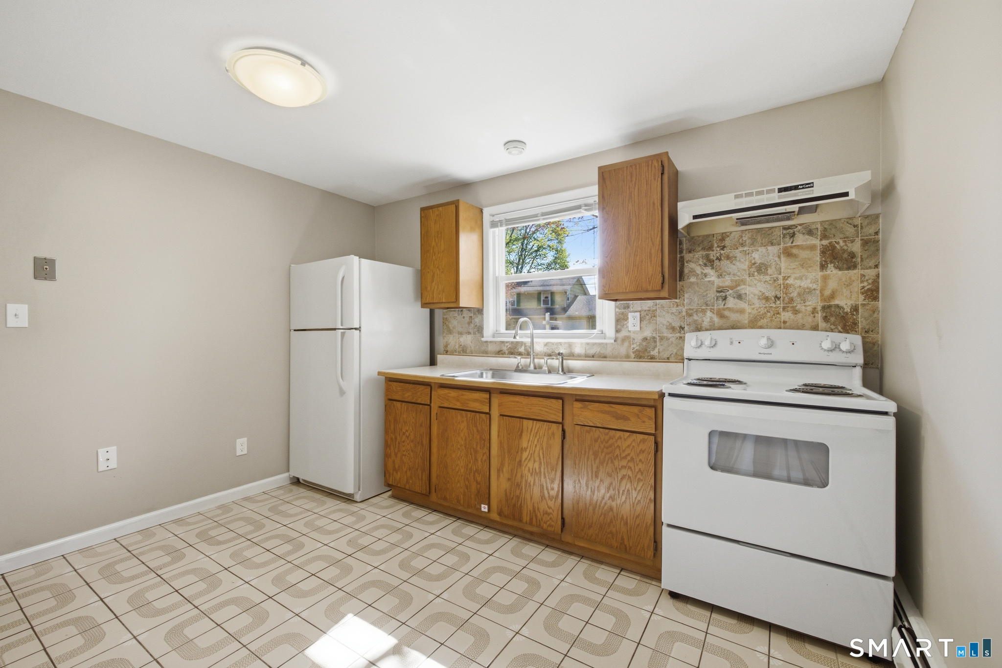 93 Daniel Road Hamden CT 06518