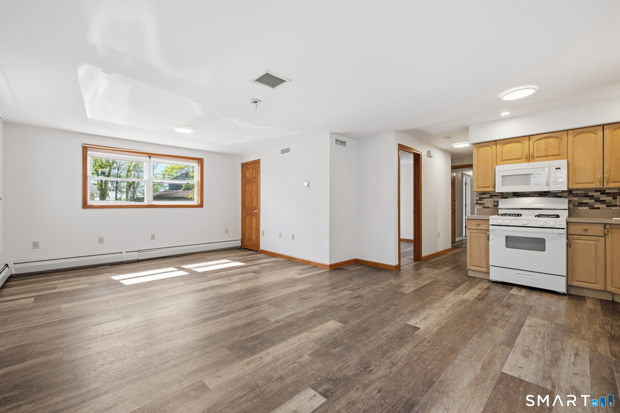 93 Daniel Road Hamden CT 06518