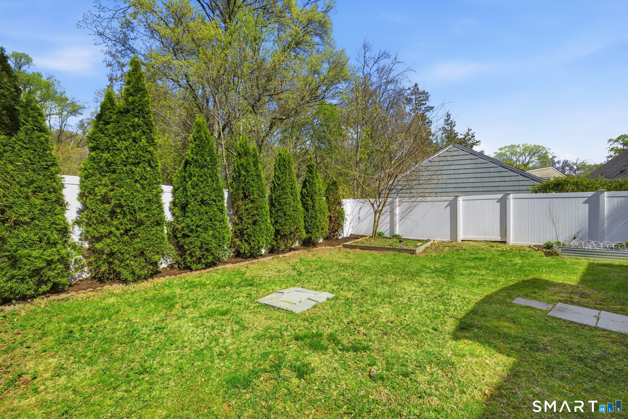 93 Daniel Road Hamden CT 06518