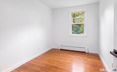 27 Bissell Place Seymour CT 06483