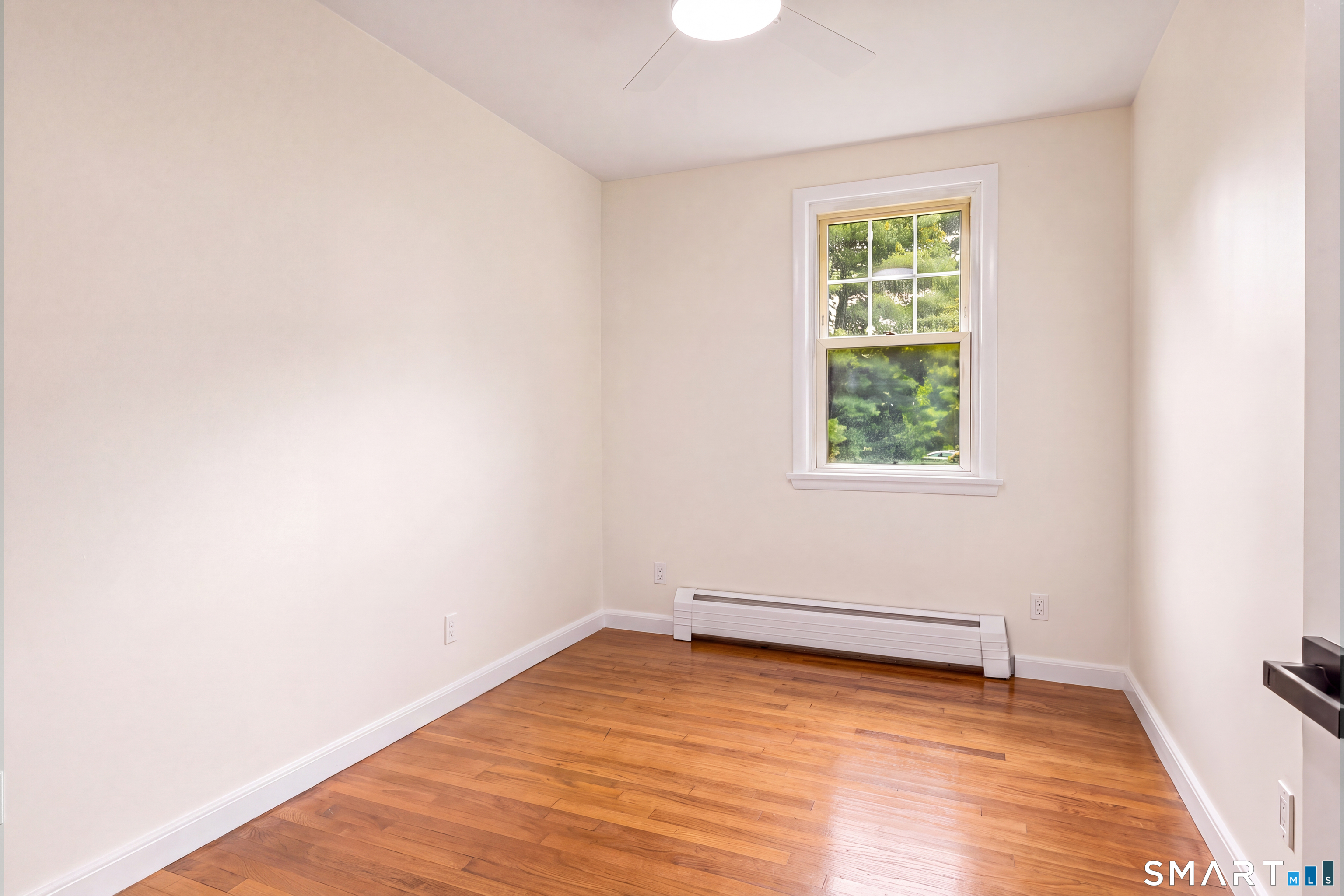 27 Bissell Place Seymour CT 06483