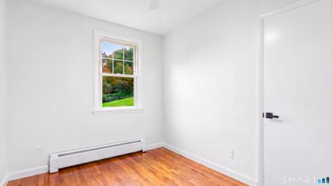27 Bissell Place Seymour CT 06483
