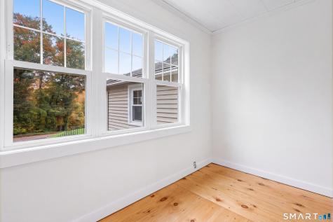 27 Bissell Place Seymour CT 06483