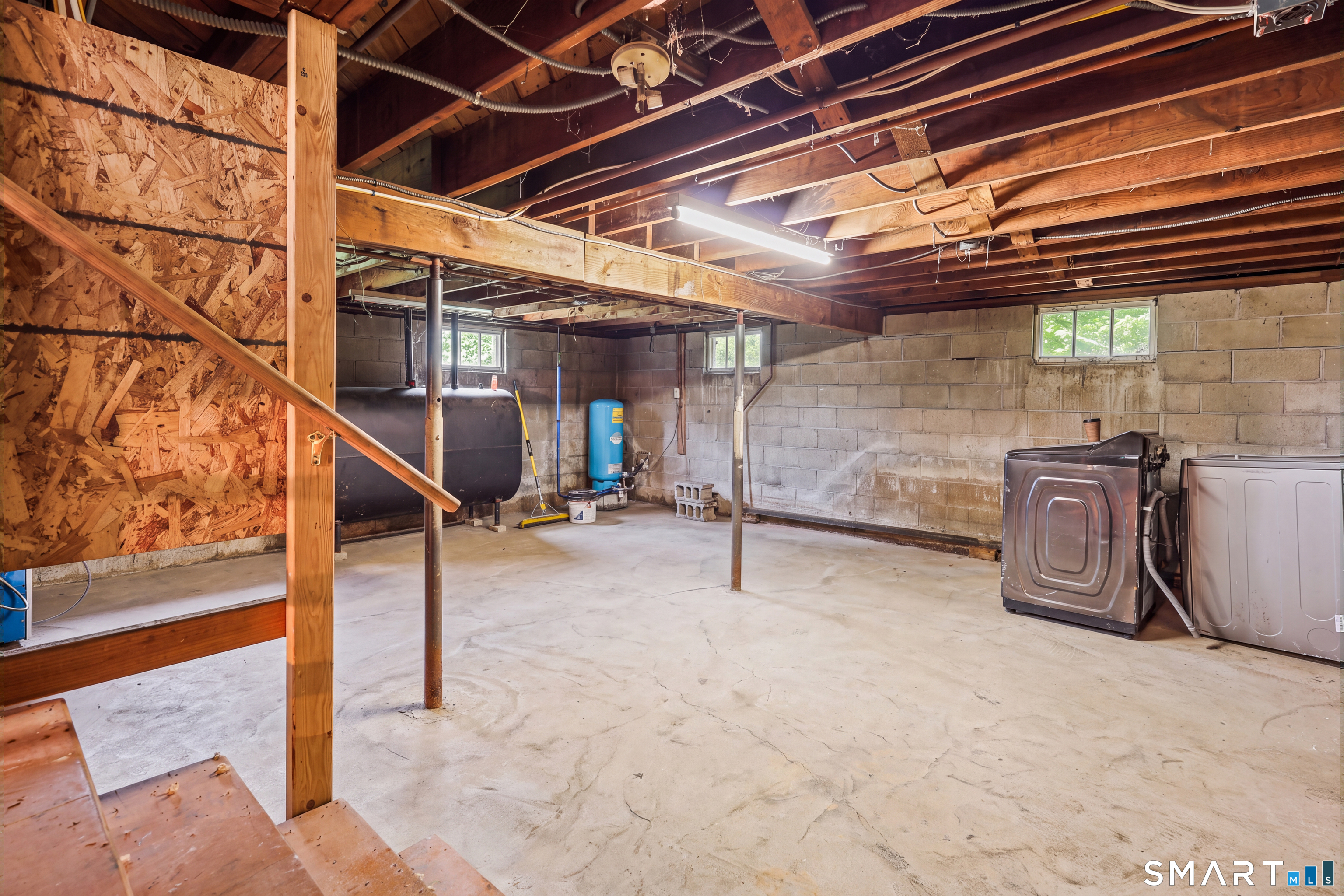 27 Bissell Place Seymour CT 06483