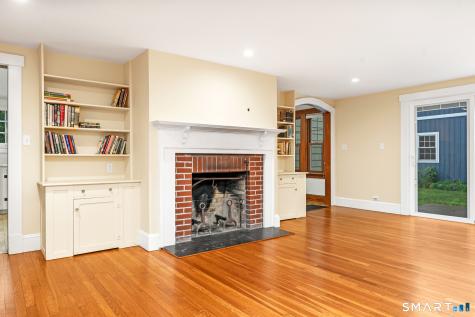 587 Taugwonk Road Stonington CT 06378