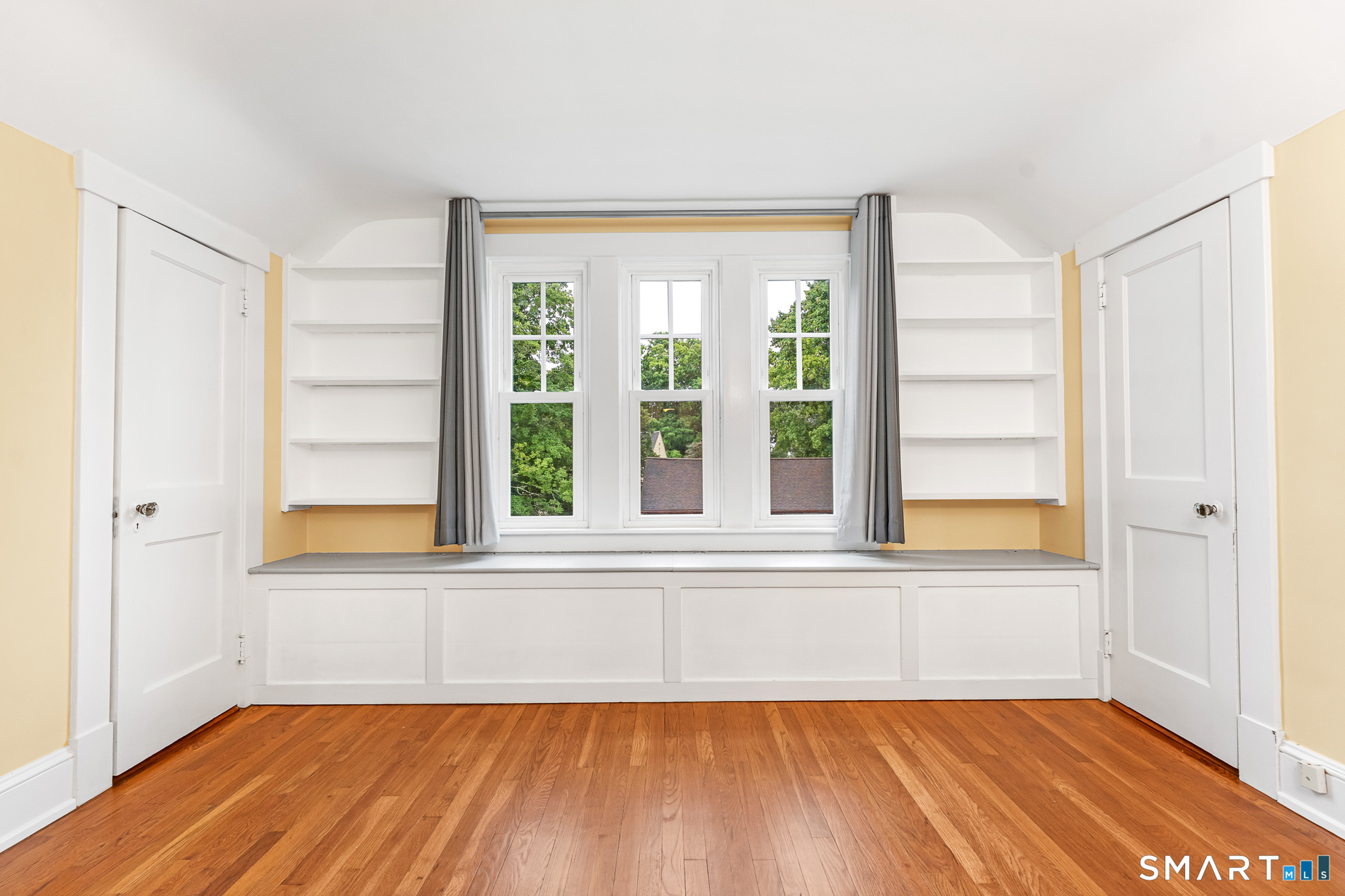 587 Taugwonk Road Stonington CT 06378