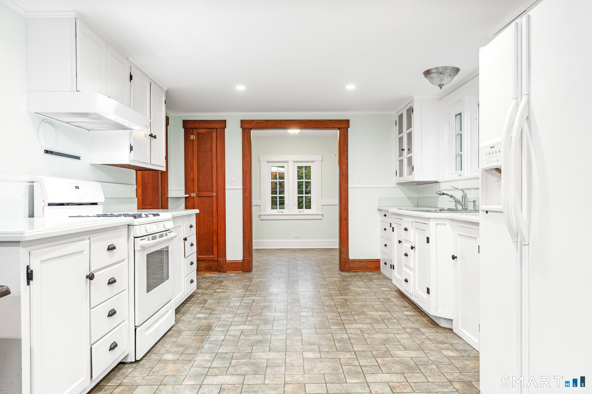 587 Taugwonk Road Stonington CT 06378