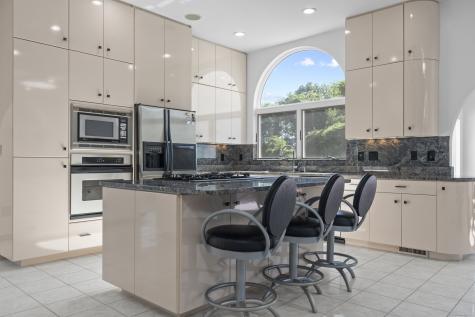 45 Brookview Court Groton CT 06340